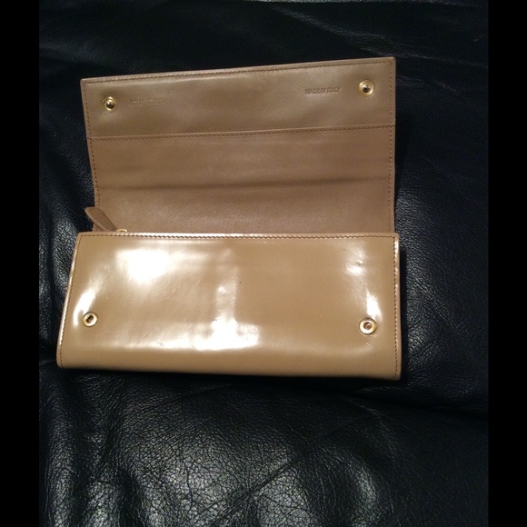 Authentic Miu Miu wallet - Picture 2 of 8